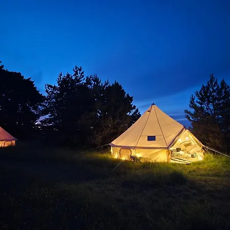 Glamping & In Kihnu *