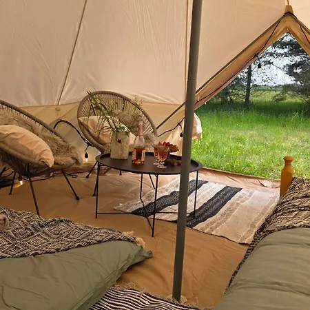 Glamping & In Kihnu * Rootsikula (Parnu)