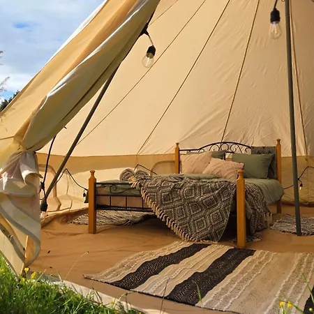 Tente de luxe Glamping & In Kihnu