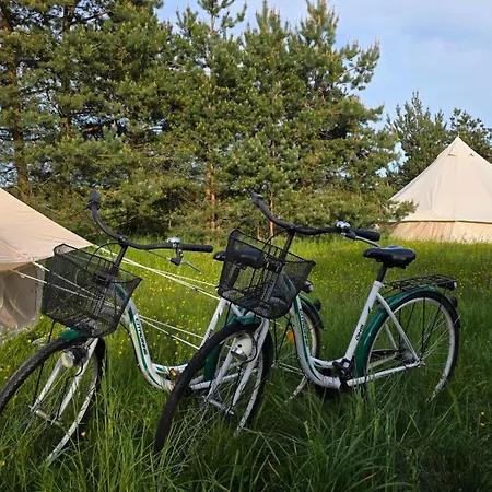 Glamping & In Kihnu خيمة فخمة Rootsikula (Parnu)
