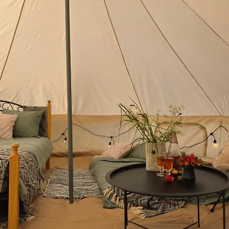 Luksustelt Glamping & In Kihnu