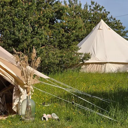 Glamping & In Kihnu