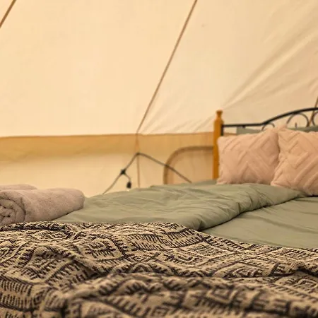 Glamping & In Kihnu *