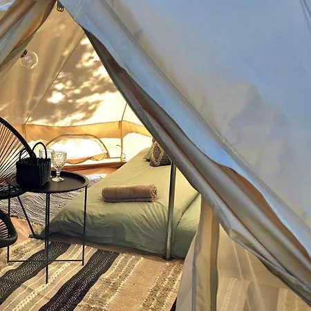 Glamping & In Kihnu * Rootsikula (Parnu)
