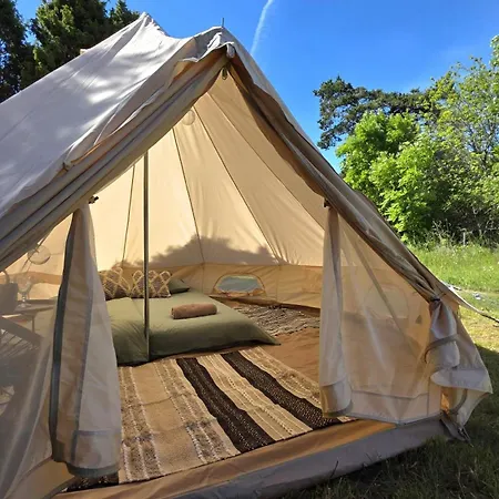Glamping & In Kihnu Tente de luxe *