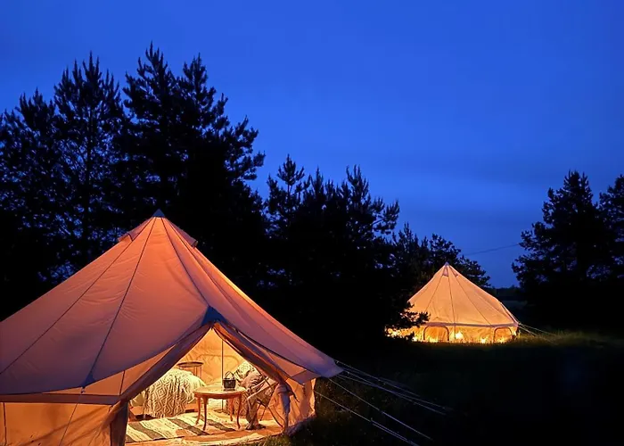Luxe tent Glamping & In Kihnu Rootsikula (Parnu)