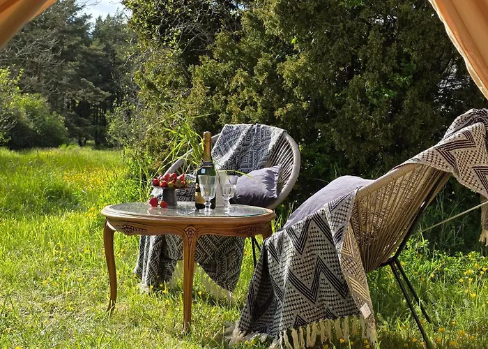 Glamping & In Kihnu * Rootsikula (Parnu)