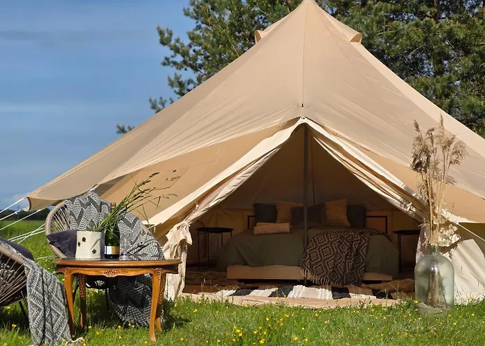 Glamping & In Kihnu * Rootsikula (Parnu)