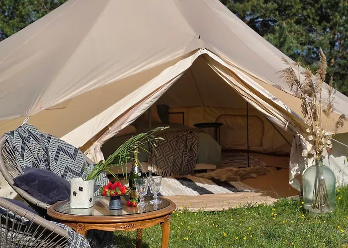 Luxe tent Glamping & In Kihnu *