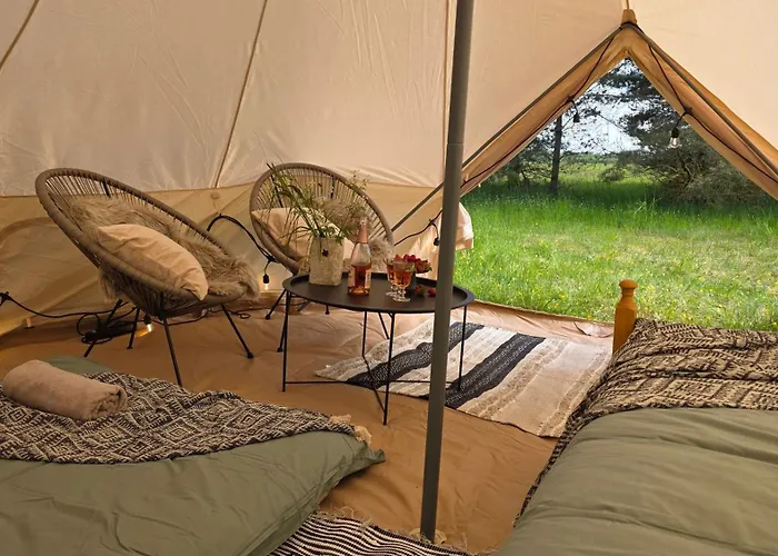 Glamping & In Kihnu * Rootsikula (Parnu)